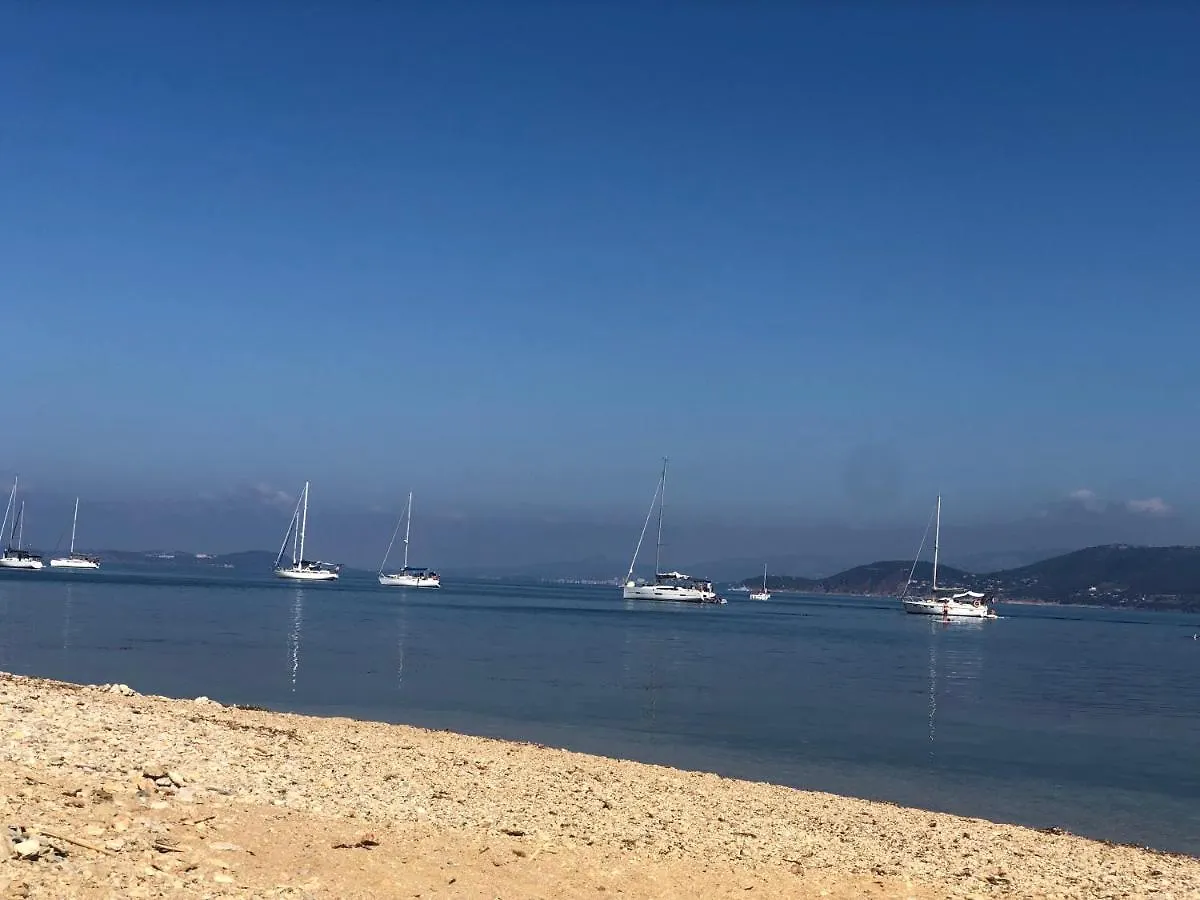 Grand Studio A Hyeres Entre Mer Et Ville 0*,