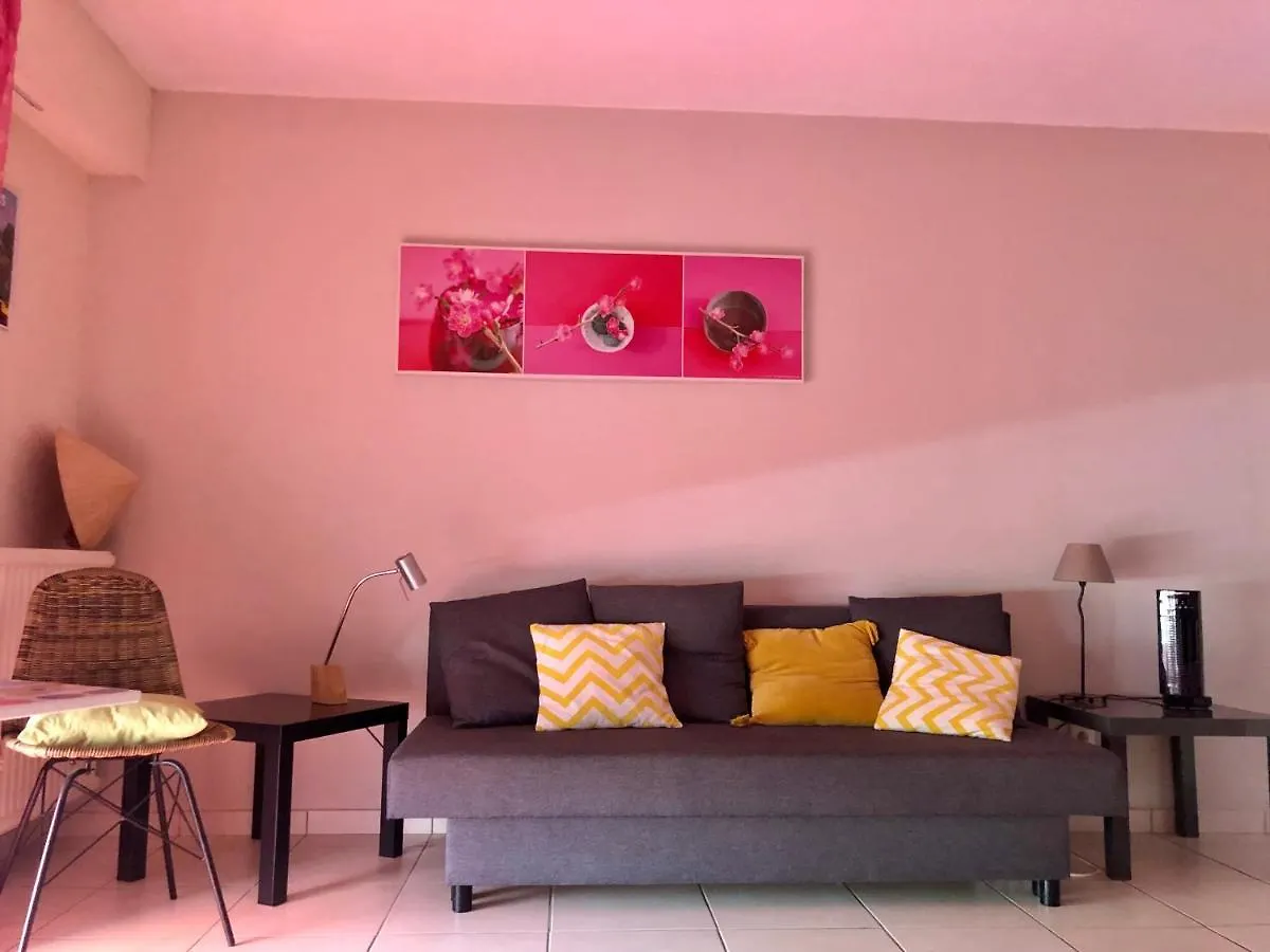 Grand Studio A Hyeres Entre Mer Et Ville