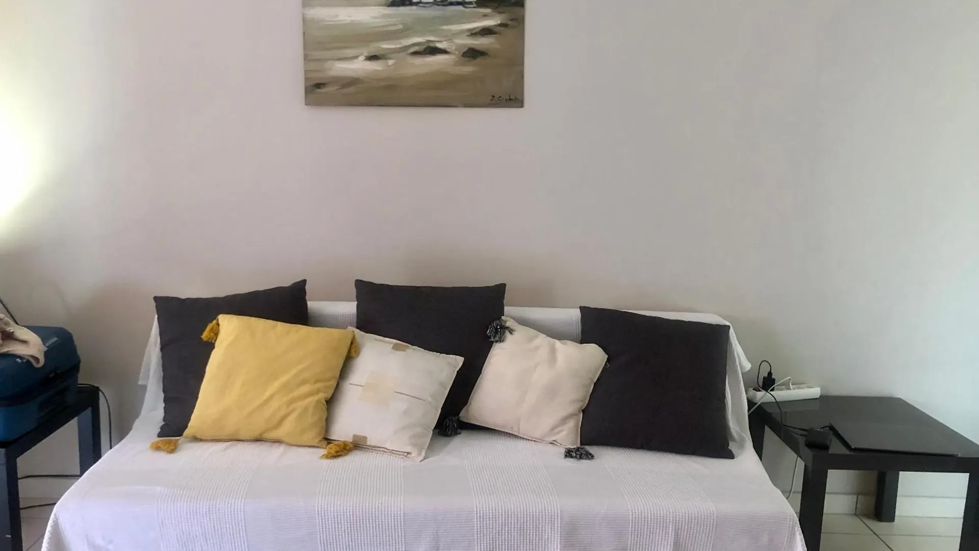 Apartment Grand Studio A Hyeres Entre Mer Et Ville